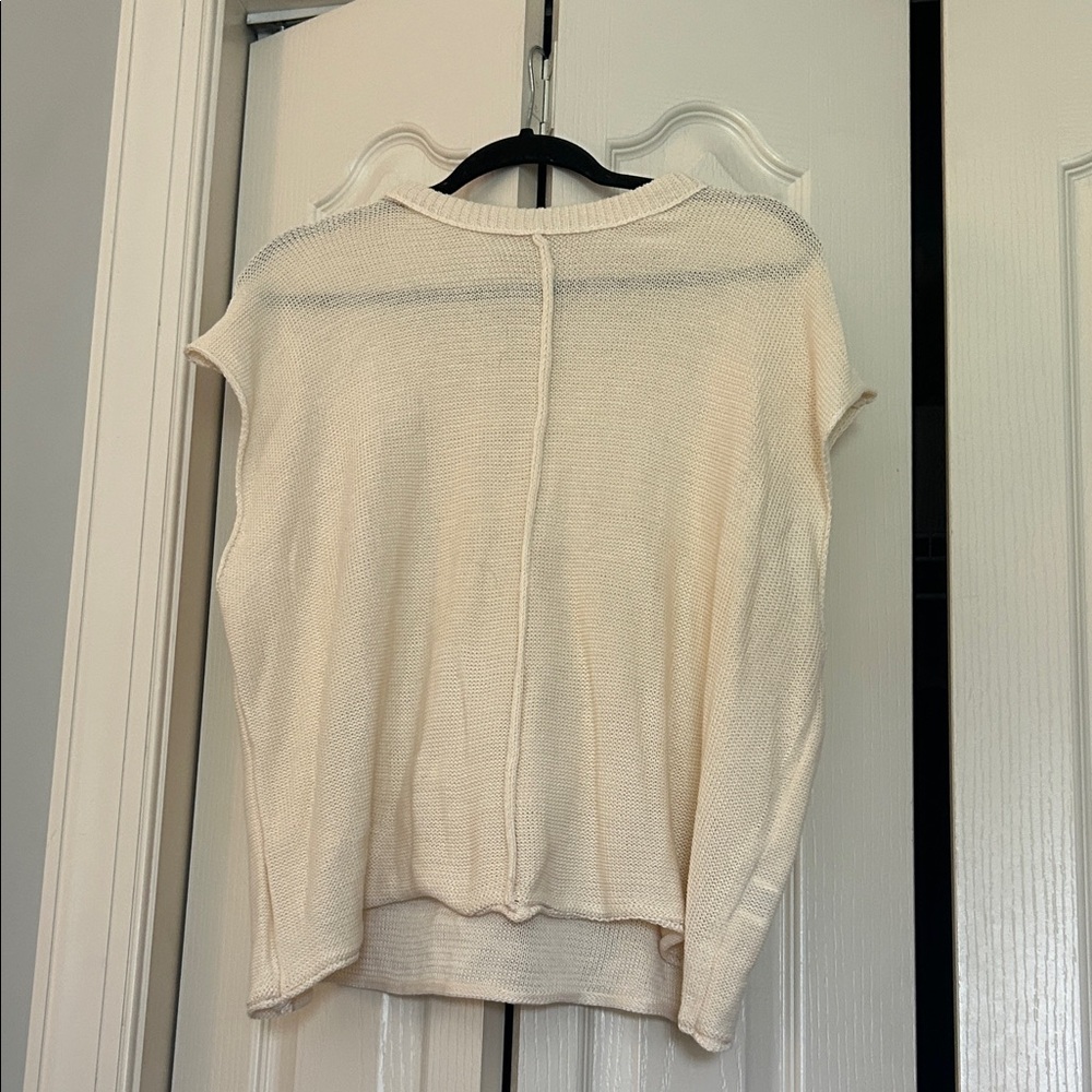 Elegant Cream Women's Sleeveless Sweater